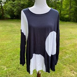 COMFY USA TOP TEE TUNIC NAVY BLUE WHITE LONG SLEEVE ASYMMETRICAL HEM SIZE M